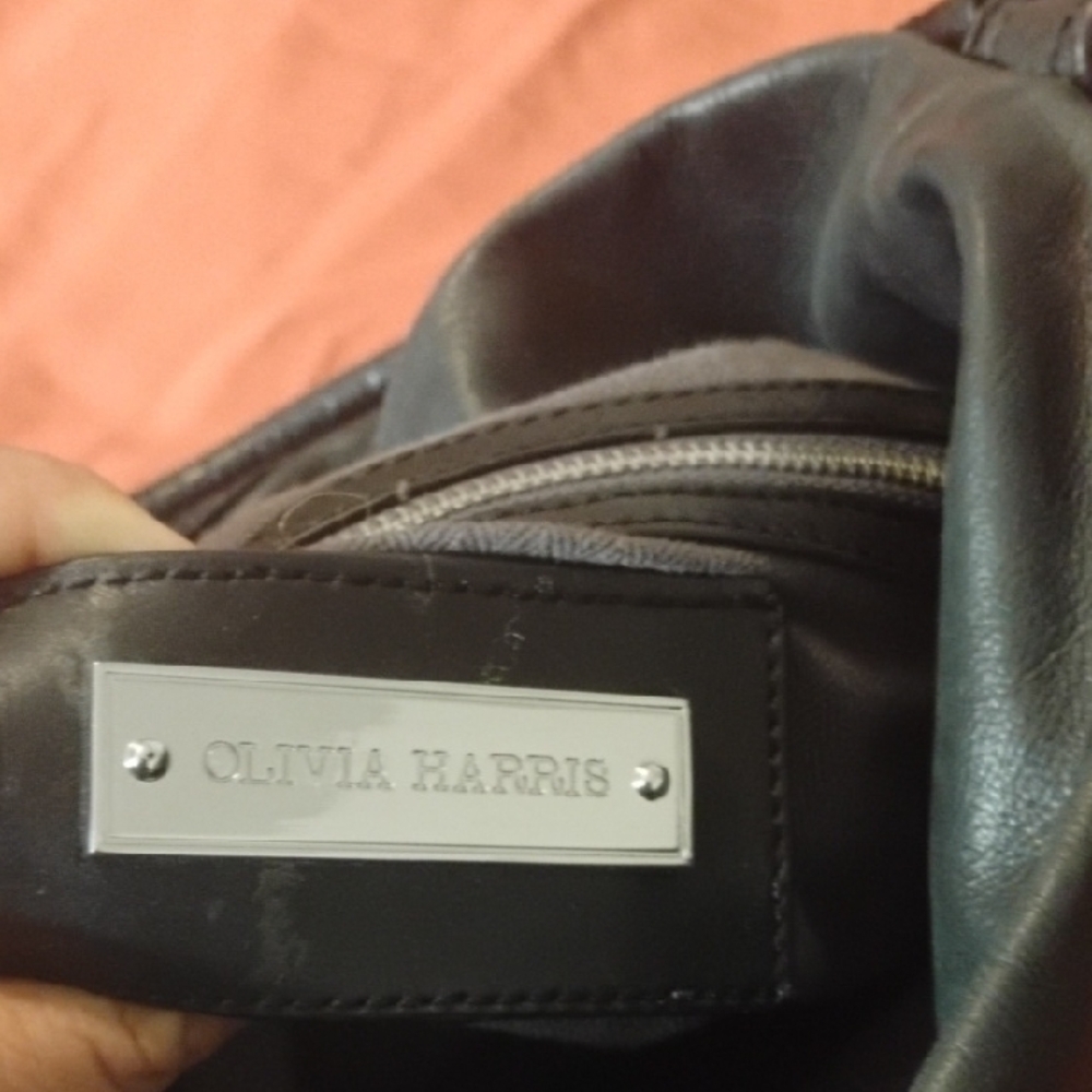 Olivia Harris Black Leather Handbag with Silver Accents - Picture 4 of 9